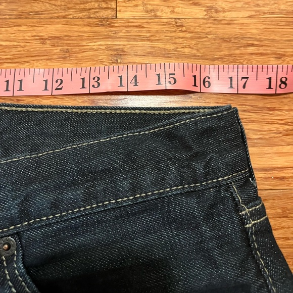 Levi's 501 Button Fly Straight Leg Dark Wash Blue Jeans. 33 waist X 32 inseam. - Picture 12 of 15